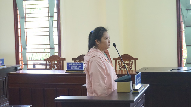 Nguyên thủ quỹ trường trung cấp tham ô hơn 2 tỉ đồng Nguyên thủ quỹ trường trung cấp tham ô hơn 2 tỉ đồng