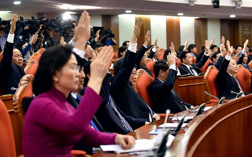 Bế mạc Hội nghị T.Ư 7: Đề cao giải pháp kiểm soát quyền lực, chống chạy chức quyền