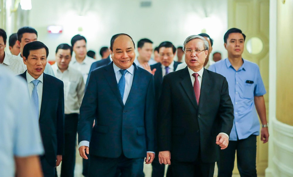 Vạch trần “kế ly gián” Thủ tướng và Thường trực Ban Bí thư trước thềm đại hội 13 Vạch trần “kế ly gián” Thủ tướng và Thường trực Ban Bí thư trước thềm đại hội 13