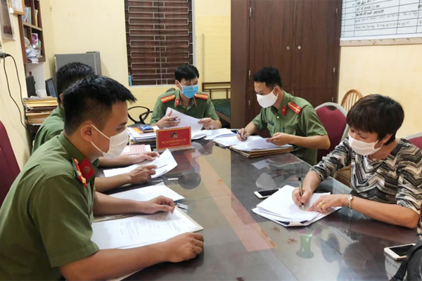 Phạt 5 triệu đồng người loan tin cách ly toàn xã hội để bán đồ ăn Phạt 5 triệu đồng người loan tin cách ly toàn xã hội để bán đồ ăn