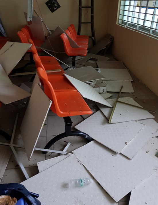 Khánh Hòa và Phú Yên bị bão Damrey tàn phá Khánh Hòa và Phú Yên bị bão Damrey tàn phá