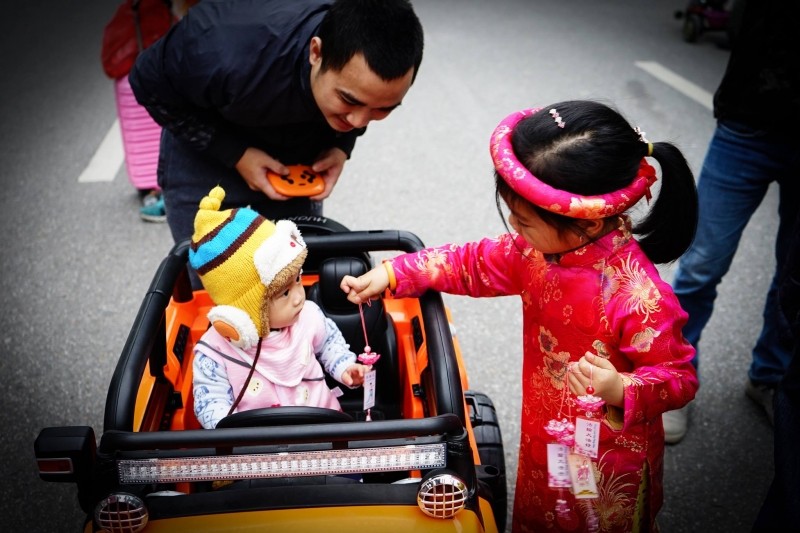 Có một thứ văn hóa đang kìm hãm sức mạnh và hủy hoại người Việt Có một thứ văn hóa đang kìm hãm sức mạnh và hủy hoại người Việt