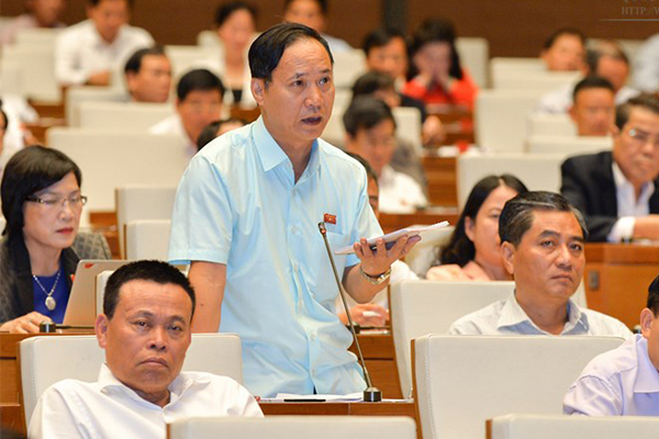 Biệt phủ vẫn sừng sững sau những ồn ào Biệt phủ vẫn sừng sững sau những ồn ào