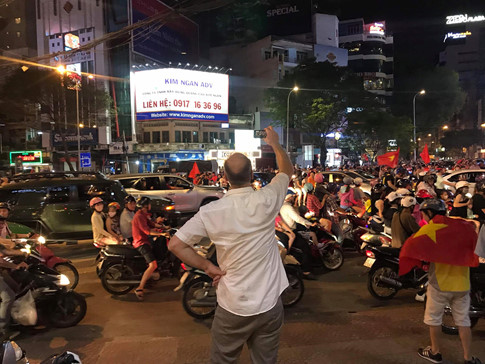 U.23 Việt Nam vào bán kết tuyệt vời: Biển người ra đường ăn mừng U.23 Việt Nam vào bán kết tuyệt vời: Biển người ra đường ăn mừng