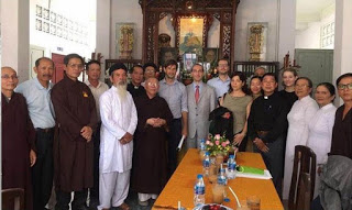 VẤN ĐỀ TÔN GIÁO Ở VIỆT NAM: BAO GIỜ THÌ YÊN ỔN?