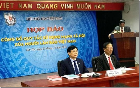 Ngày 01/01/2019: Quy tắc sử dụng mạng xã hội của người làm báo có hiệu lực - Sự cảnh tỉnh cho “làng báo” Ngày 01/01/2019: Quy tắc sử dụng mạng xã hội của người làm báo có hiệu lực - Sự cảnh tỉnh cho “làng báo”