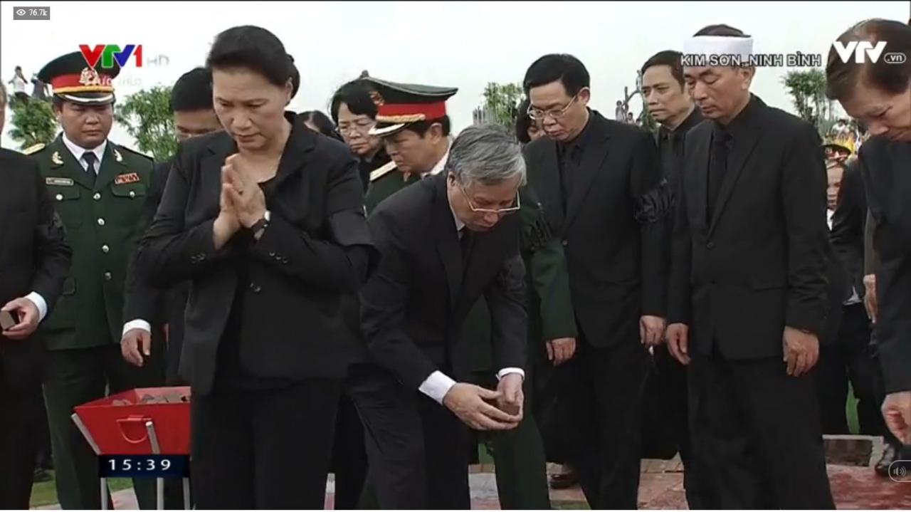 Lễ an táng Chủ tịch nước Trần Đại Quang tại quê nhà Lễ an táng Chủ tịch nước Trần Đại Quang tại quê nhà