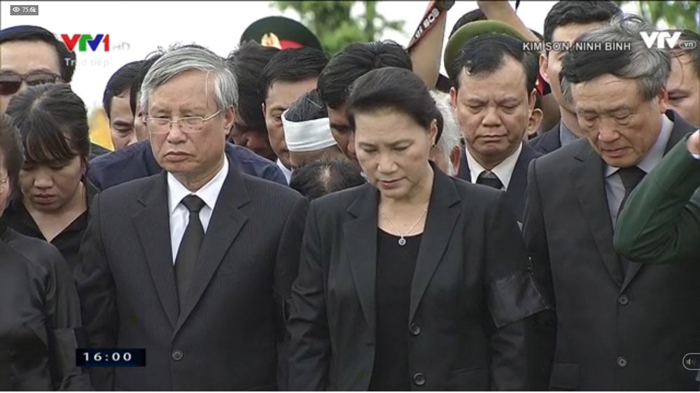 Lễ an táng Chủ tịch nước Trần Đại Quang tại quê nhà Lễ an táng Chủ tịch nước Trần Đại Quang tại quê nhà