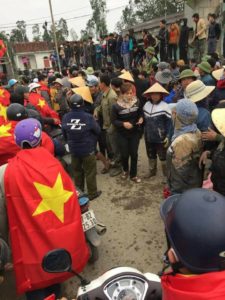 NÓNG: LM NGUYỄN ĐỨC NHÂN QUẢN XỨ GIÁO XỨ KẺ GAI XUI CHIÊN CHIẾM ĐẤT ĐỂ XÂY NHÀ NGUYỆN NÓNG: LM NGUYỄN ĐỨC NHÂN QUẢN XỨ GIÁO XỨ KẺ GAI XUI CHIÊN CHIẾM ĐẤT ĐỂ XÂY NHÀ NGUYỆN