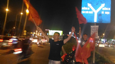 U.23 Việt Nam vào bán kết tuyệt vời: Biển người ra đường ăn mừng U.23 Việt Nam vào bán kết tuyệt vời: Biển người ra đường ăn mừng