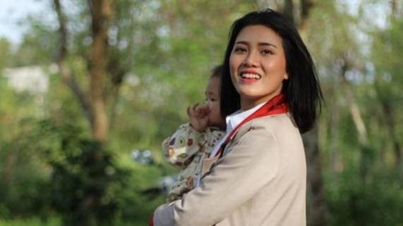 Ngày 30/11/2018: Huỳnh Thục Vy sẽ phải trả giá vì tội Xúc phạm quốc kỳ.