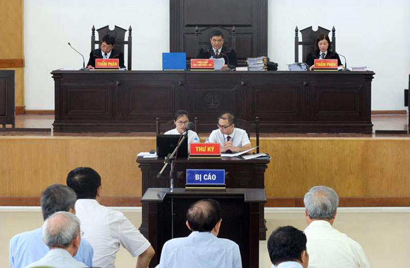 Ông Đinh La Thăng nhận án 30 năm tù Ông Đinh La Thăng nhận án 30 năm tù