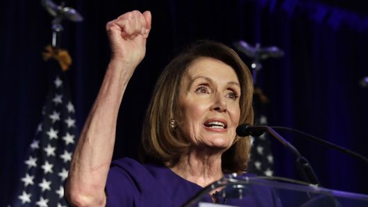 Đảng Dân chủ nắm quyền Hạ viện, bầu bà Nancy Pelosi làm Chủ tịch Đảng Dân chủ nắm quyền Hạ viện, bầu bà Nancy Pelosi làm Chủ tịch