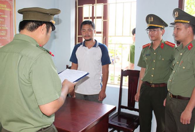 Thanh Hóa: Khởi tố, bắt tạm giam đối tượng sử dụng mạng xã hội đăng tin xuyên tạc, nói xấu lãnh đạo Đảng, Nhà nước Thanh Hóa: Khởi tố, bắt tạm giam đối tượng sử dụng mạng xã hội đăng tin xuyên tạc, nói xấu lãnh đạo Đảng, Nhà nước