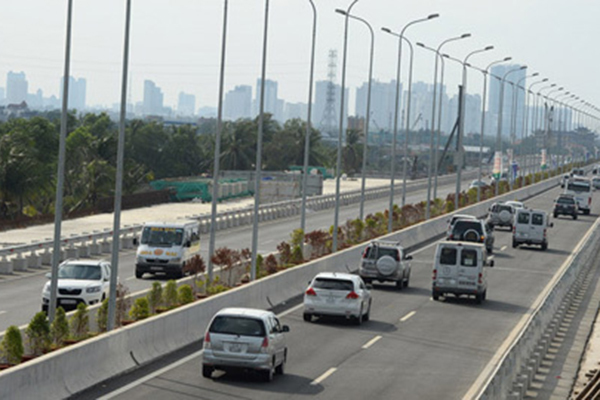 Bắt 5 người trốn thuế tại BOT cao tốc TP.HCM-Trung Lương Bắt 5 người trốn thuế tại BOT cao tốc TP.HCM-Trung Lương