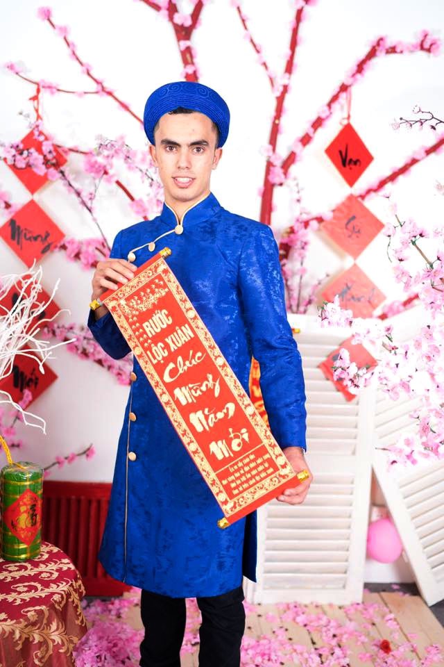 Người Việt mình hiền hòa hay bạo lực? Người Việt mình hiền hòa hay bạo lực?