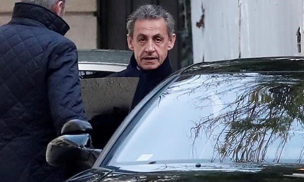 Cựu Tổng thống Pháp Nicolas Sarkozy sẽ bị xét xử vì tội hối lộ Cựu Tổng thống Pháp Nicolas Sarkozy sẽ bị xét xử vì tội hối lộ