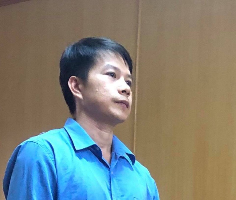 Cựu công an án nhẹ nhờ giám đốc ngân hàng giao cặp tiền rỗng Cựu công an án nhẹ nhờ giám đốc ngân hàng giao cặp tiền rỗng