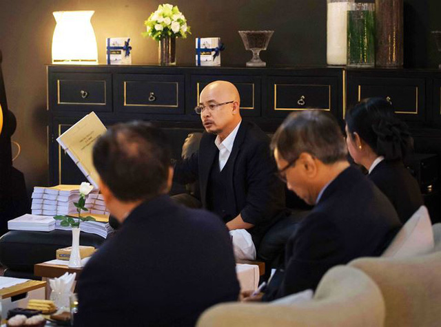 Ông Đặng Lê Nguyên Vũ bất ngờ gặp gỡ báo chí sau 5 năm “tịnh khẩu” Ông Đặng Lê Nguyên Vũ bất ngờ gặp gỡ báo chí sau 5 năm “tịnh khẩu”