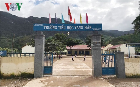 Hiệu trưởng tự ý chia 135 triệu tiền hỗ trợ học sinh nghèo