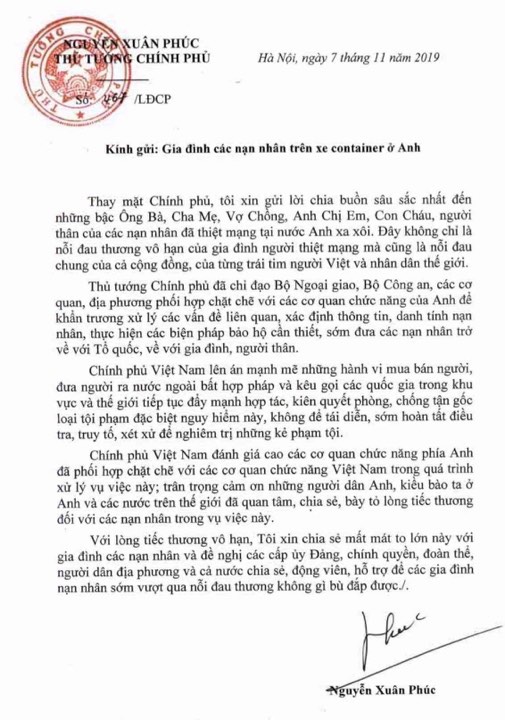 Thủ tướng gửi Lời chia buồn với gia đình các nạn nhân thiệt mạng trên xe container ở Anh Thủ tướng gửi Lời chia buồn với gia đình các nạn nhân thiệt mạng trên xe container ở Anh