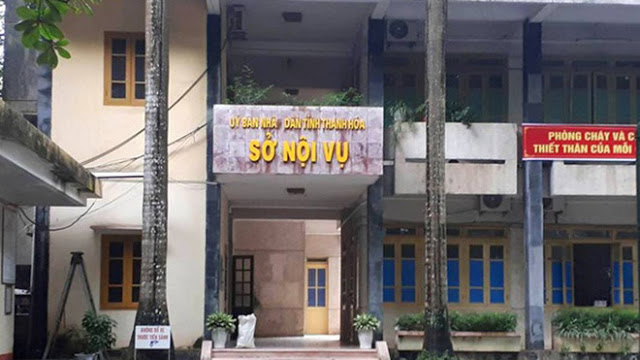 Bắt giữ ông Bùi Quốc Toàn, trưởng phòng của Sở Nội vụ Thanh Hoá Bắt giữ ông Bùi Quốc Toàn, trưởng phòng của Sở Nội vụ Thanh Hoá