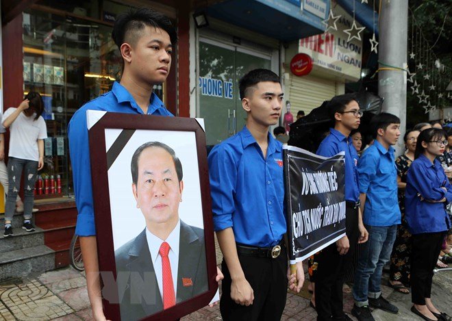 Lễ an táng Chủ tịch nước Trần Đại Quang tại quê nhà Lễ an táng Chủ tịch nước Trần Đại Quang tại quê nhà