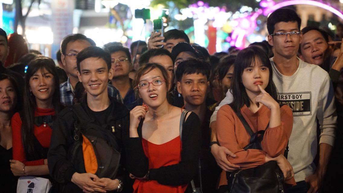 Rộn ràng đón năm mới 2019 khắp 3 miền Rộn ràng đón năm mới 2019 khắp 3 miền