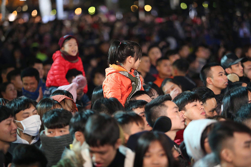 Rộn ràng đón năm mới 2019 khắp 3 miền Rộn ràng đón năm mới 2019 khắp 3 miền