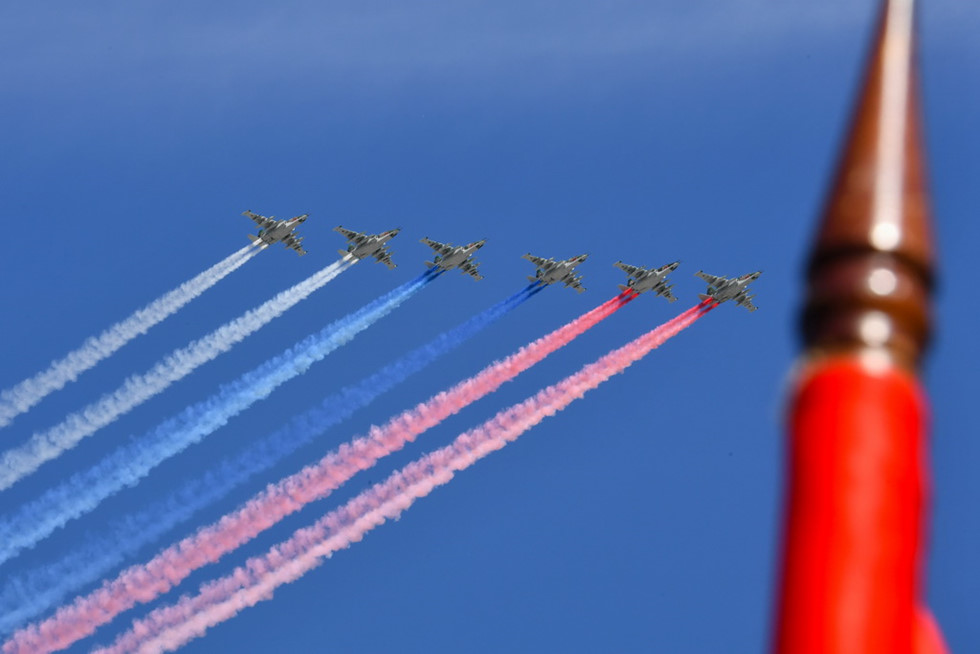 Choáng ngợp binh sĩ, vũ khí Nga trong lễ duyệt binh trên Quảng trường Đỏ