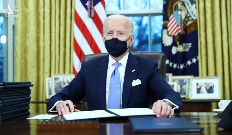 Ông Biden yêu cầu có chuỗi cung ứng ‘thoát Trung’, bắt tay với các nước Ông Biden yêu cầu có chuỗi cung ứng ‘thoát Trung’, bắt tay với các nước