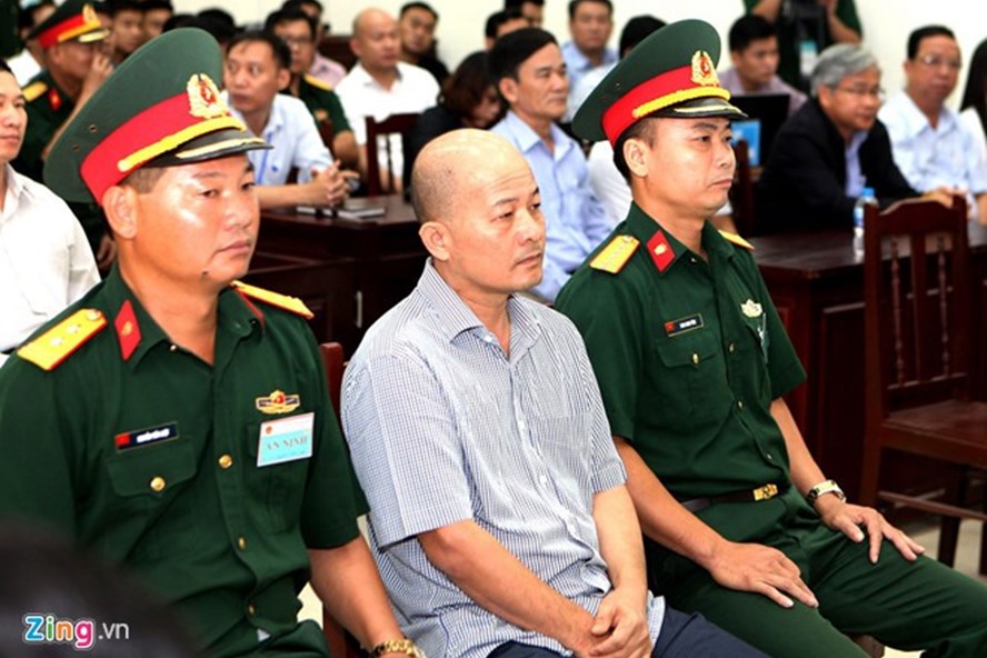 Bắt tạm giam một đại tá vi phạm quy định quản lý đất đai