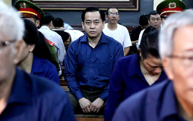 Bí ẩn 13,4 triệu USD liên quan Vũ 'nhôm' trong vụ DongA Bank Bí ẩn 13,4 triệu USD liên quan Vũ 'nhôm' trong vụ DongA Bank