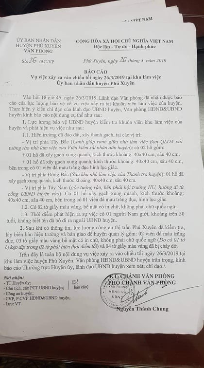 Nghi vấn 'trấn yểm' trụ sở huyện ở Hà Nội gây xôn xao Nghi vấn 'trấn yểm' trụ sở huyện ở Hà Nội gây xôn xao