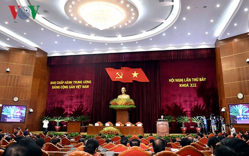 Bế mạc Hội nghị T.Ư 7: Đề cao giải pháp kiểm soát quyền lực, chống chạy chức quyền