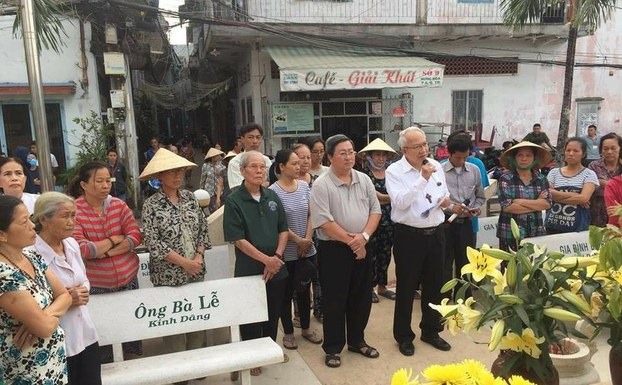 Vườn rau Lộc Hưng – “Quân bài” mới được sử dụng để chống đối chính quyền của LM Nguyễn Thái Hợp khi đảm nhiệm Giám mục giáo phận Hà Tĩnh Vườn rau Lộc Hưng – “Quân bài” mới được sử dụng để chống đối chính quyền của LM Nguyễn Thái Hợp khi đảm nhiệm Giám mục giáo phận Hà Tĩnh