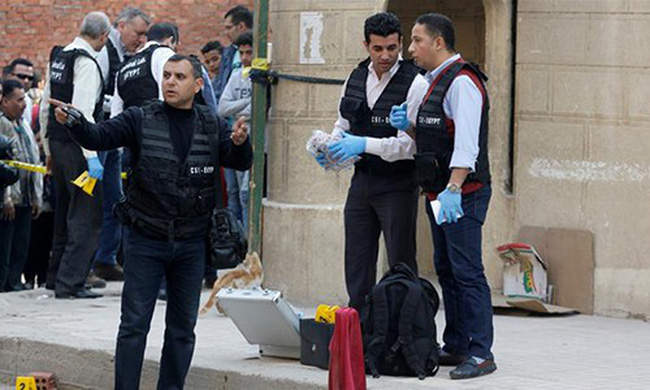 Tấn công khủng bố ở nhà thờ Ai Cập, 9 người chết Tấn công khủng bố ở nhà thờ Ai Cập, 9 người chết