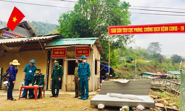 Bản lĩnh chính trị không vững vàng