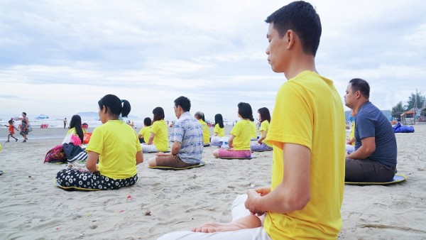 Pháp Luân Công tại VN: CQ chức năng cần vào cuộc Pháp Luân Công tại VN: CQ chức năng cần vào cuộc