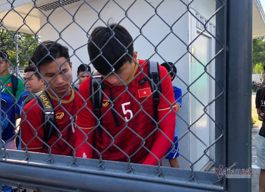 U22 Việt Nam phải... điểm danh, ký tên mới được tập luyện U22 Việt Nam phải... điểm danh, ký tên mới được tập luyện