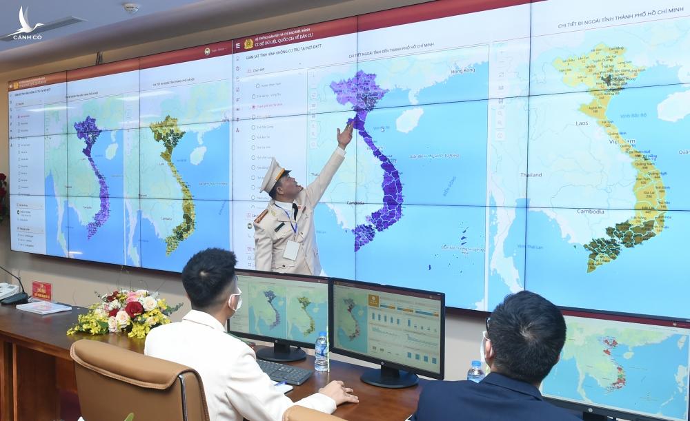 Thủ tướng dự khai trương 2 hệ thống CSDL phục vụ lợi ích cho mọi người dân Thủ tướng dự khai trương 2 hệ thống CSDL phục vụ lợi ích cho mọi người dân