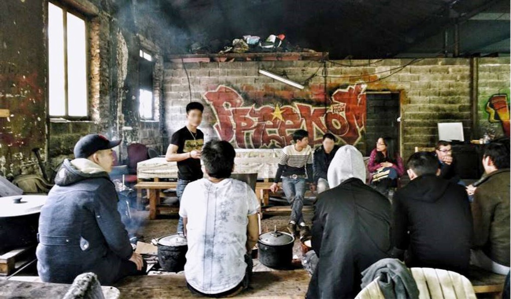 Những người Việt tự nguyện đi Anh rồi bị ép làm nô lệ