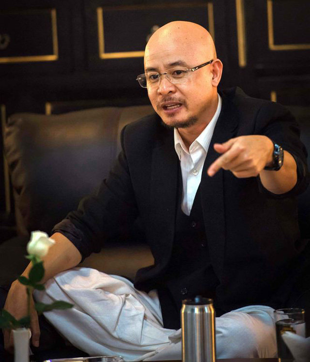 Ông Đặng Lê Nguyên Vũ bất ngờ gặp gỡ báo chí sau 5 năm “tịnh khẩu” Ông Đặng Lê Nguyên Vũ bất ngờ gặp gỡ báo chí sau 5 năm “tịnh khẩu”