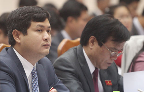 Nguyên Bí thư Quảng Nam: 'Tôi sẵn sàng nhận kỷ luật' Nguyên Bí thư Quảng Nam: 'Tôi sẵn sàng nhận kỷ luật'