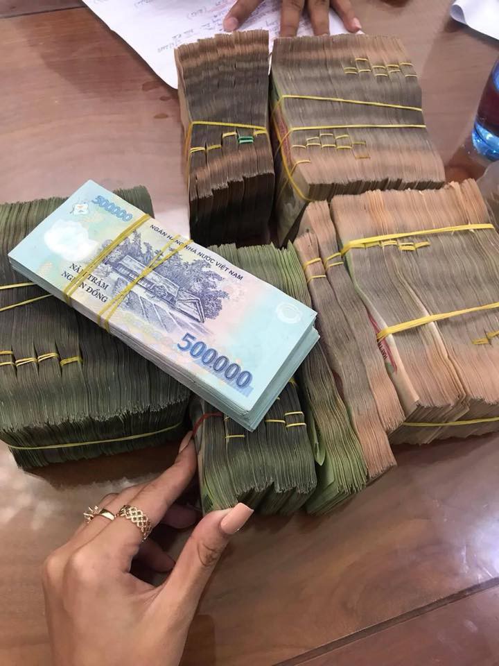 Bí mật vụ chiếm đoạt hơn 91 tỉ đồng của nhân viên Ngân hàng ANZ Bí mật vụ chiếm đoạt hơn 91 tỉ đồng của nhân viên Ngân hàng ANZ