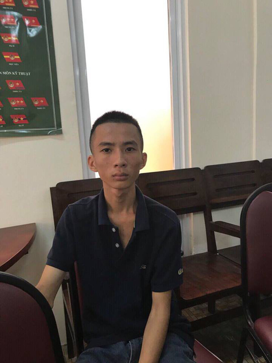 Khởi tố 4 đối tượng gây rối và đập phá xe buýt ở TP HCM Khởi tố 4 đối tượng gây rối và đập phá xe buýt ở TP HCM