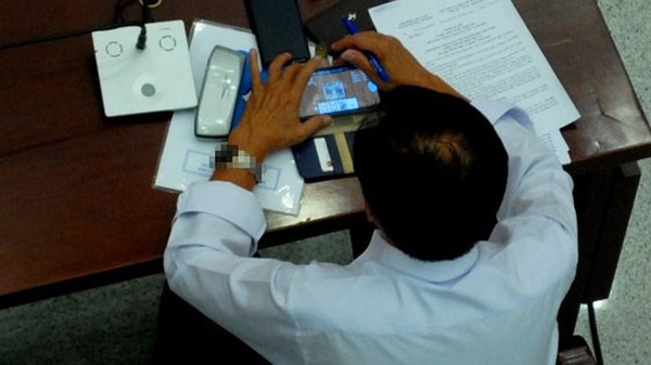 Cán bộ lãnh đạo yếu kém có trong diện tinh giản biên chế?