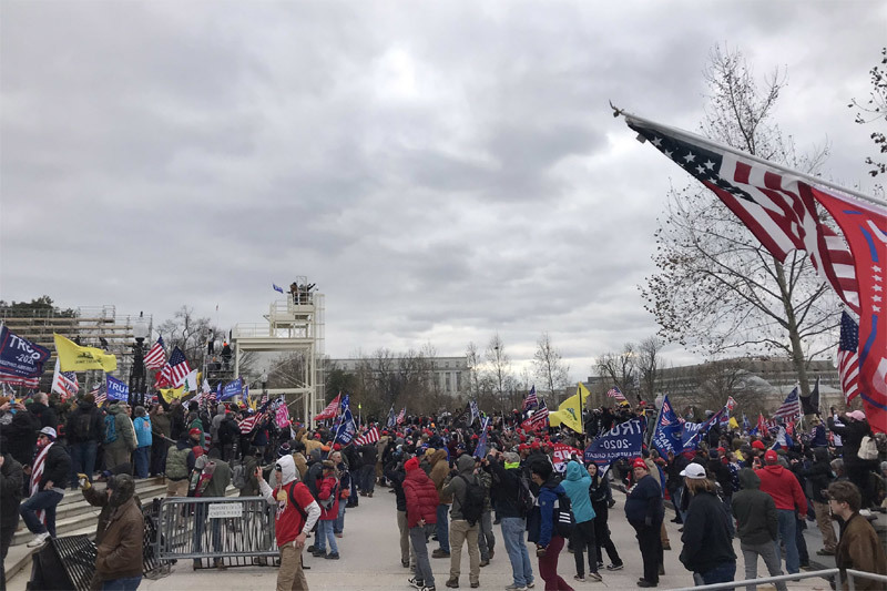 Người ủng hộ ông Trump bất ngờ đột kích, Quốc hội Mỹ phong tỏa Người ủng hộ ông Trump bất ngờ đột kích, Quốc hội Mỹ phong tỏa