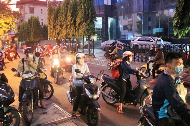 Liên quan đến bệnh nhân 1553, 5 lầu tòa nhà Hoàng Anh Gia Lai bị phong tỏa Liên quan đến bệnh nhân 1553, 5 lầu tòa nhà Hoàng Anh Gia Lai bị phong tỏa