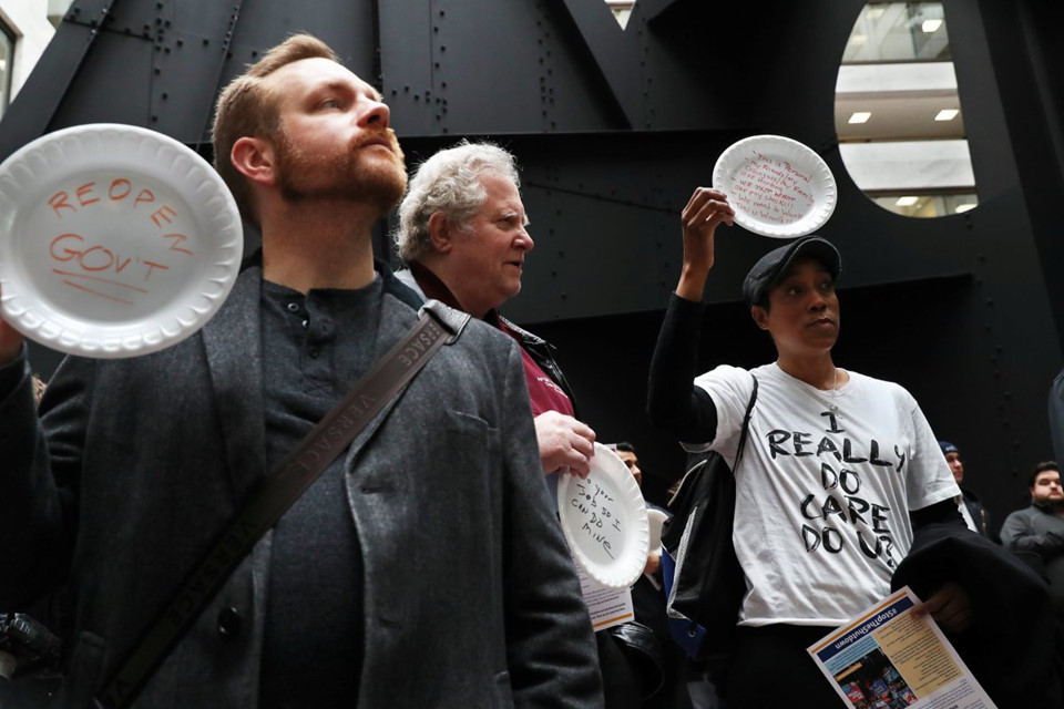 Công chức Mỹ mòn mỏi đợi ngày chính phủ hoạt động trở lại Công chức Mỹ mòn mỏi đợi ngày chính phủ hoạt động trở lại